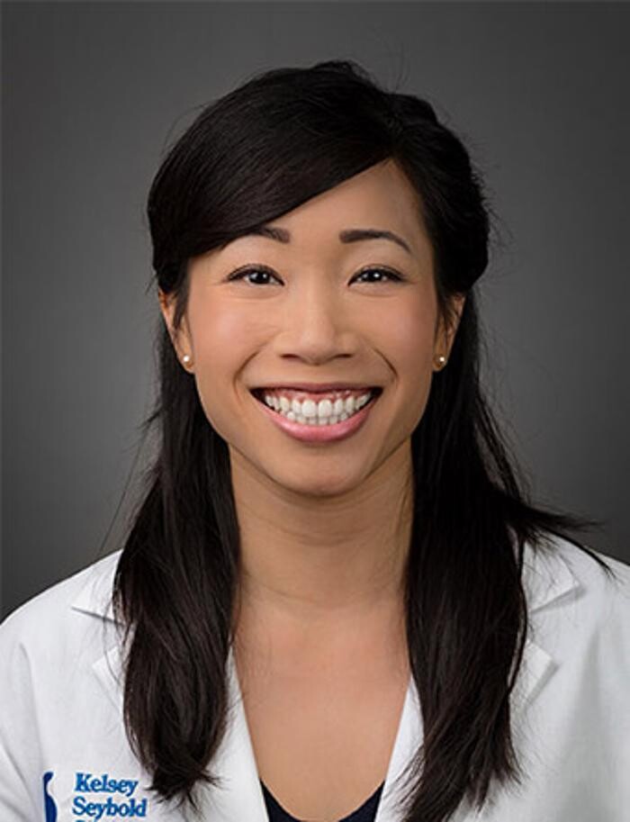 Images Chi Tran, MD, FAAD