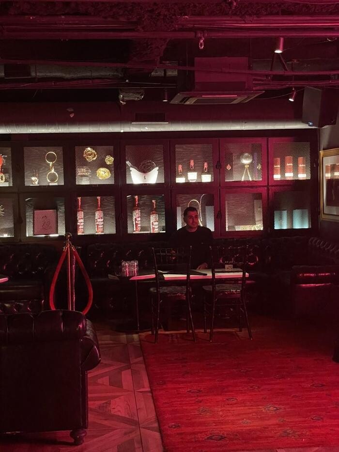 Images Rose Room at 220