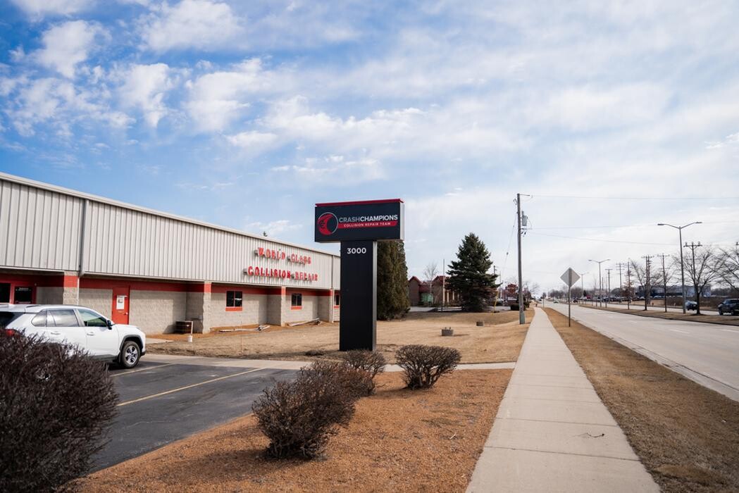 Images Crash Champions Collision Repair West Bend