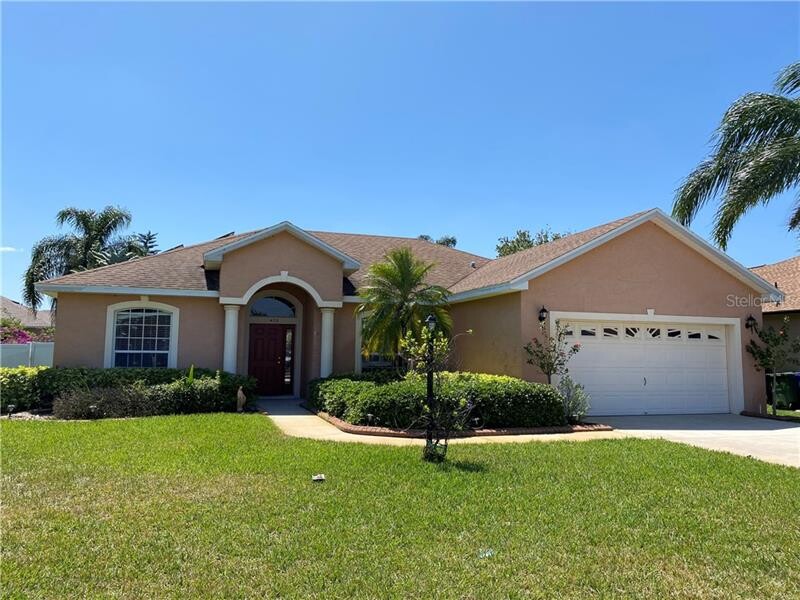 Images Hollie Tutrani, Realtor - La Rosa Realty