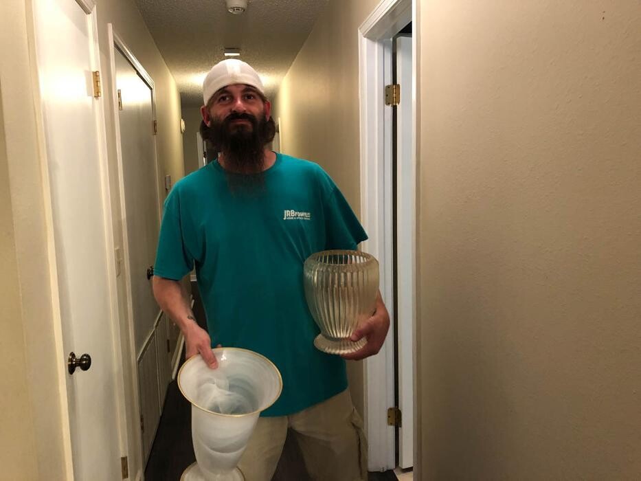 Images JR Brown Inc.