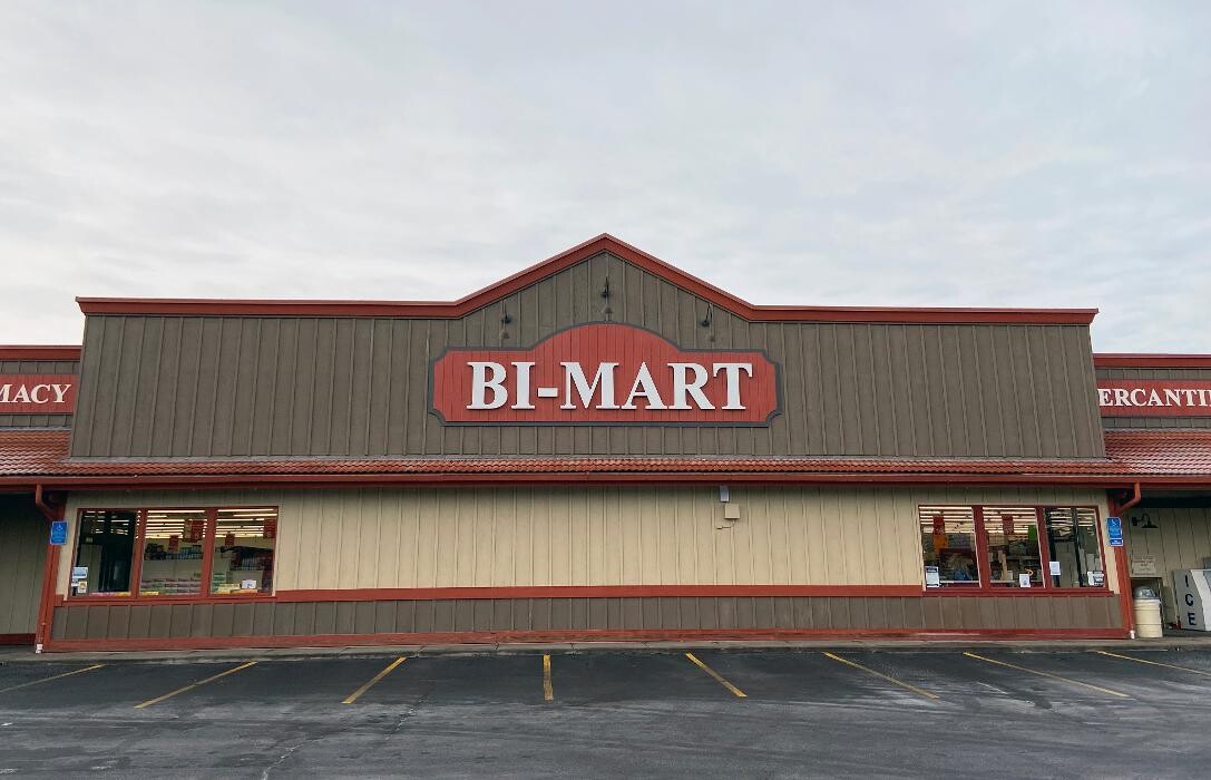 Images Bi-Mart Membership Discount Stores