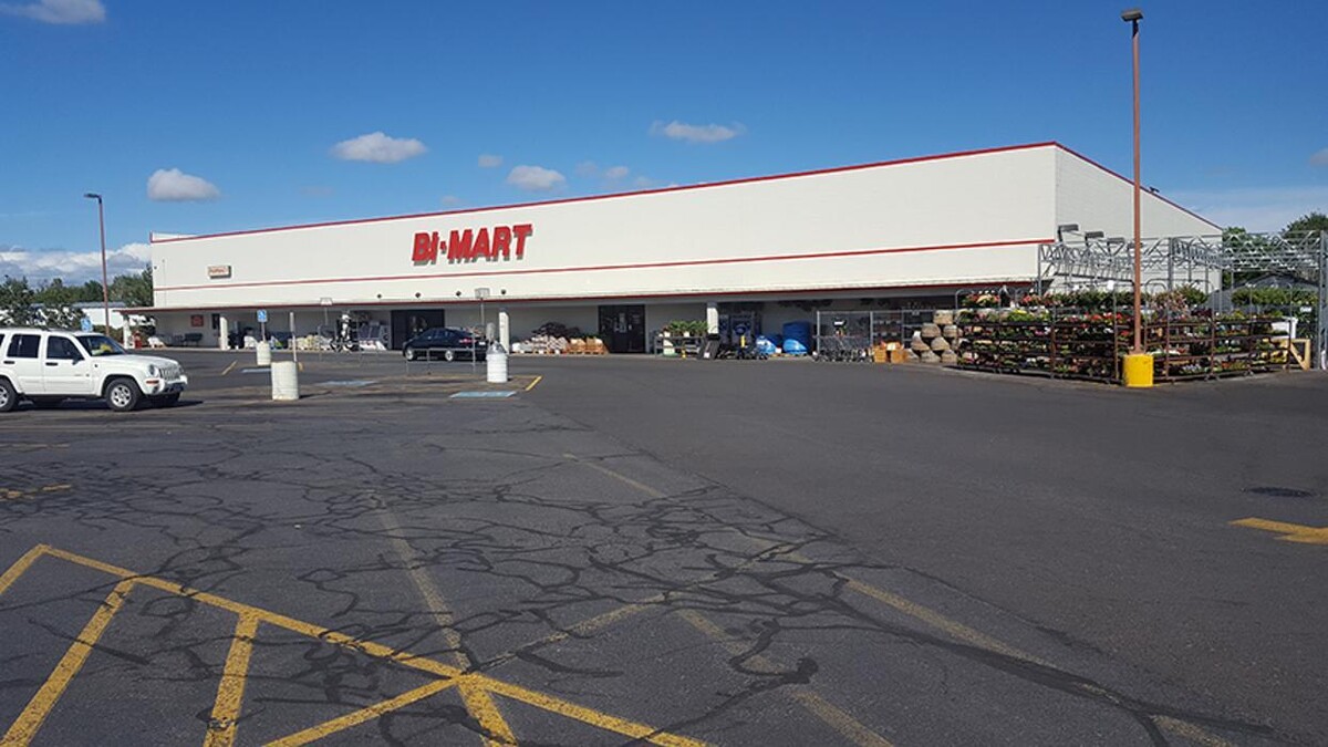Images Bi-Mart Membership Discount Stores