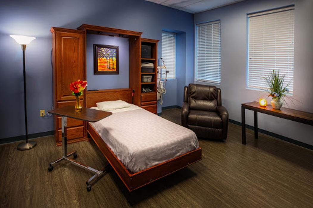 Images Crovetti Orthopaedics and Sports Medicine