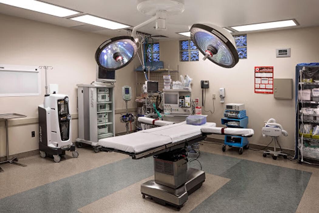 Images Crovetti Orthopaedics and Sports Medicine