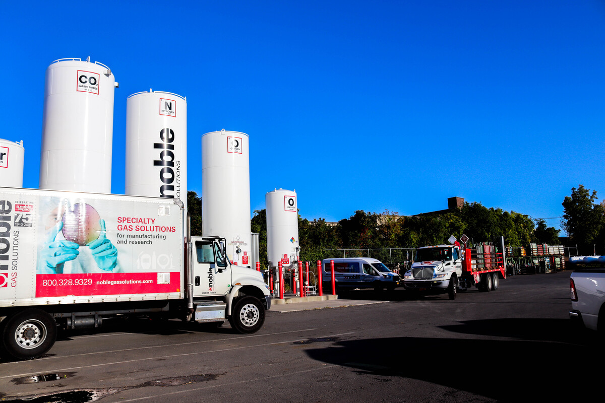 Images Noble Gas Solutions.