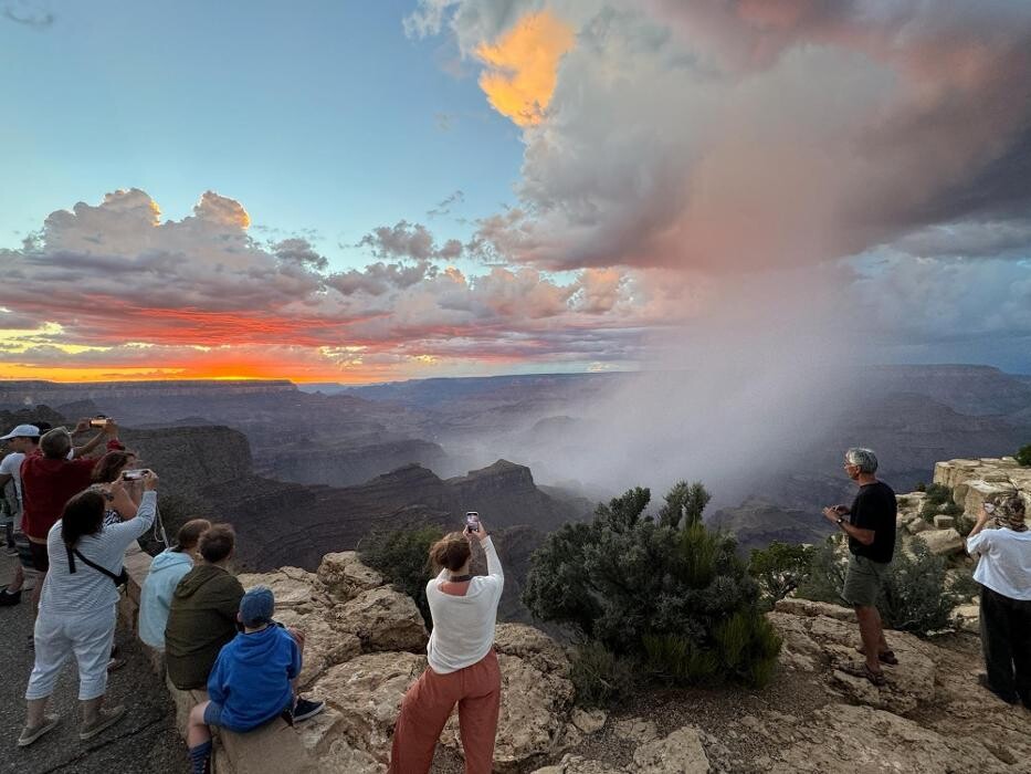 Images Buck Wild Hummer Tours