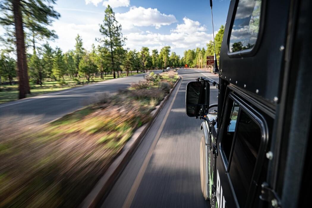 Images Buck Wild Hummer Tours