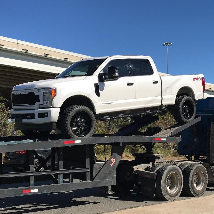 Images Everest Motors, Inc.