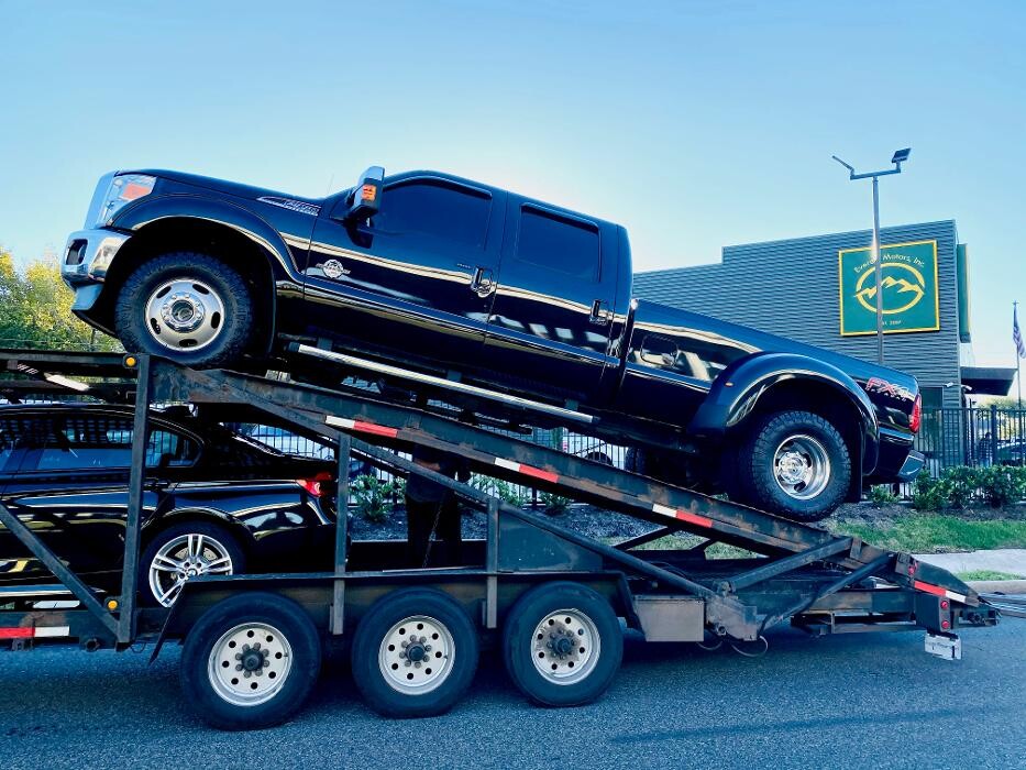Images Everest Motors, Inc.