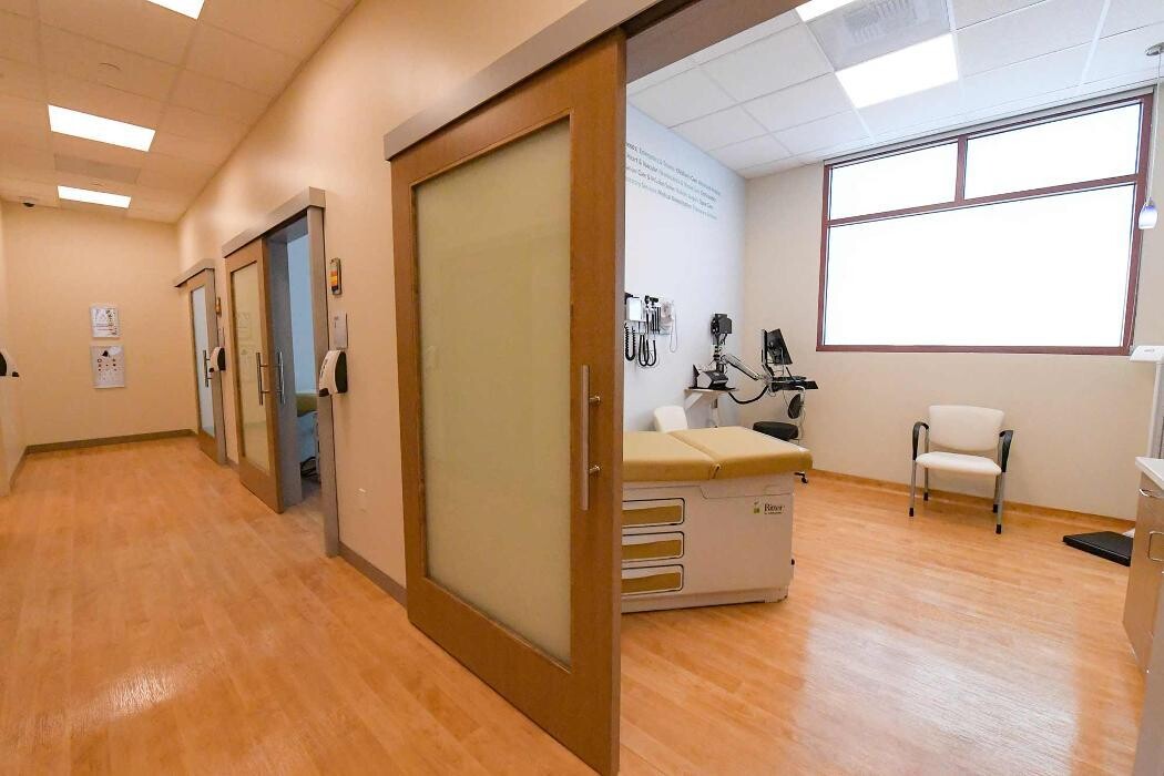 Images Cottage Urgent Care - Orcutt - Orcutt Hills Plaza