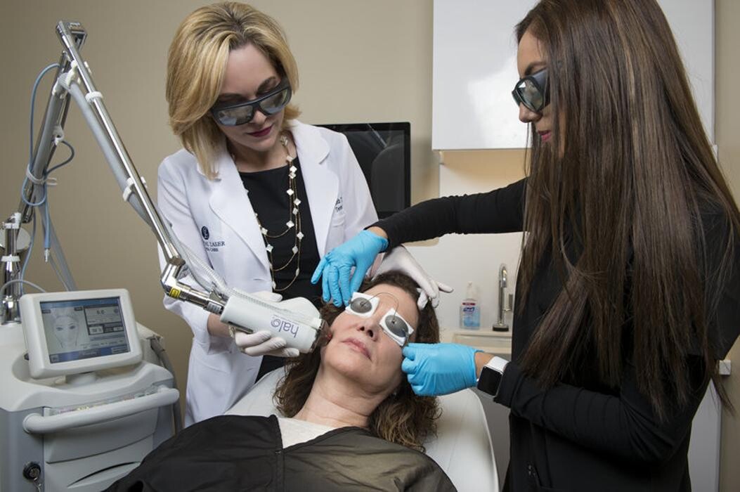 Images Elizabeth L. Tanzi, MD