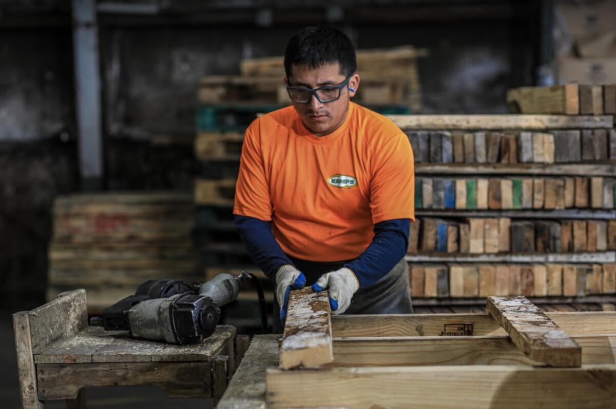 Images Kamps Pallets Inc. Mulberry