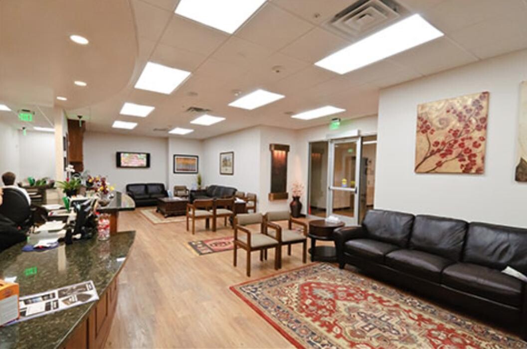 Images Swinyer Woseth Dermatology