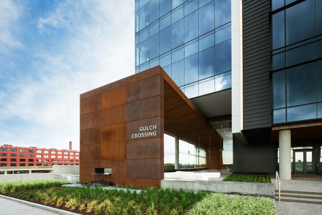 Images Cushman & Wakefield - Commercial Real Estate Services
