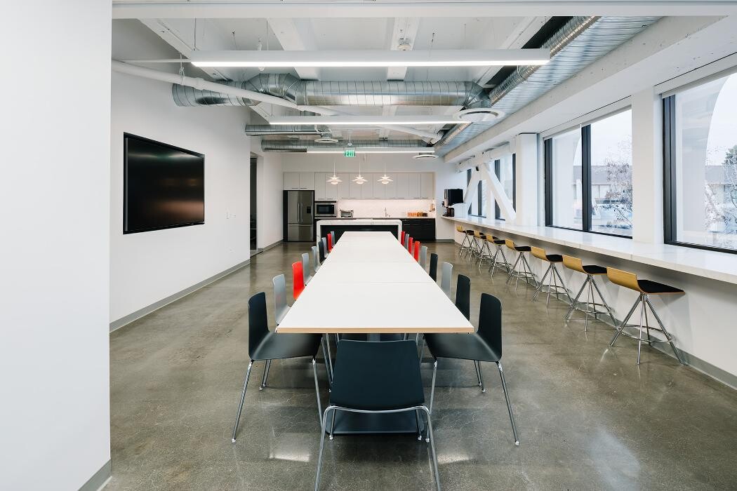 Images Cushman & Wakefield - Commercial Real Estate Services