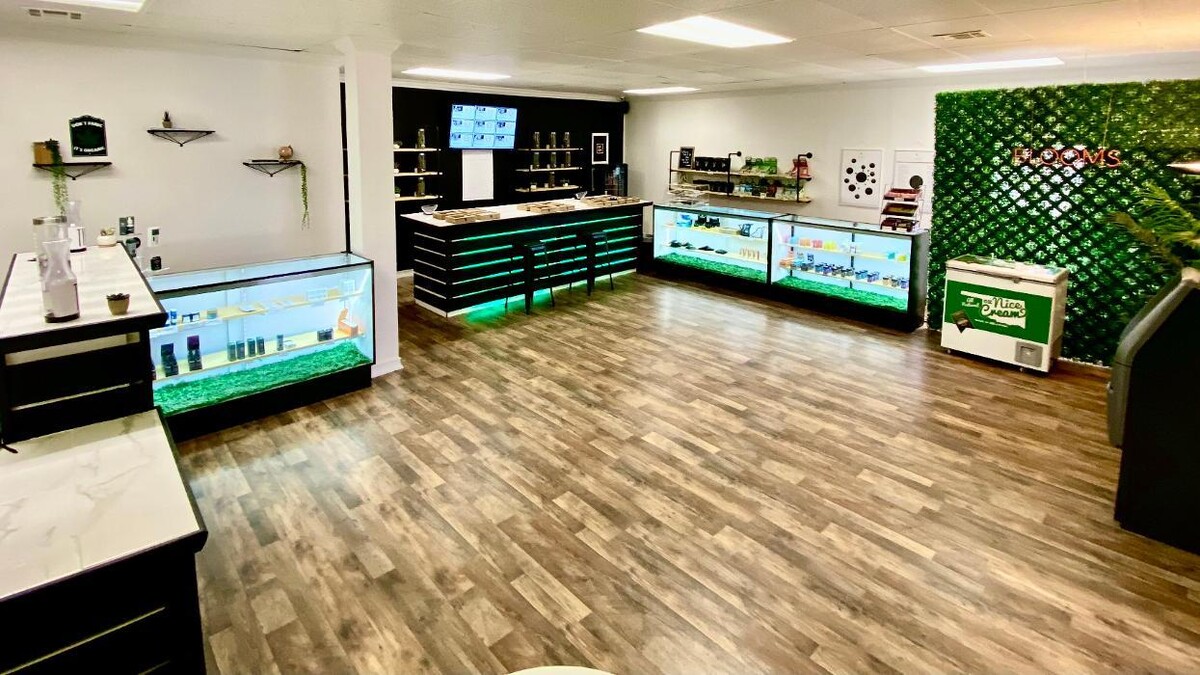 Images Blooms For Wellness Dispensary