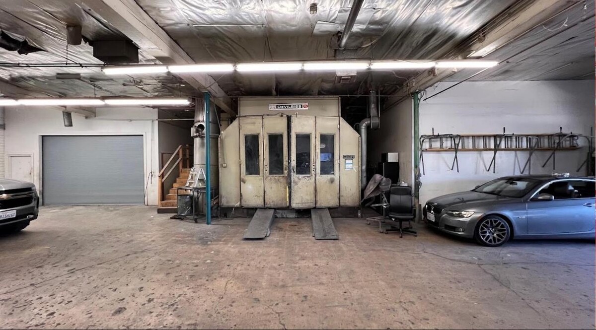 Images AUTO BODY AUTO CARE