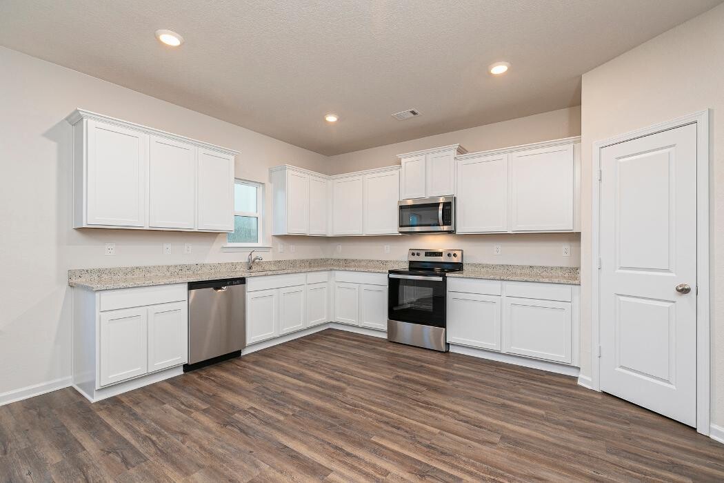 Images LGI Homes - Bunn Farms