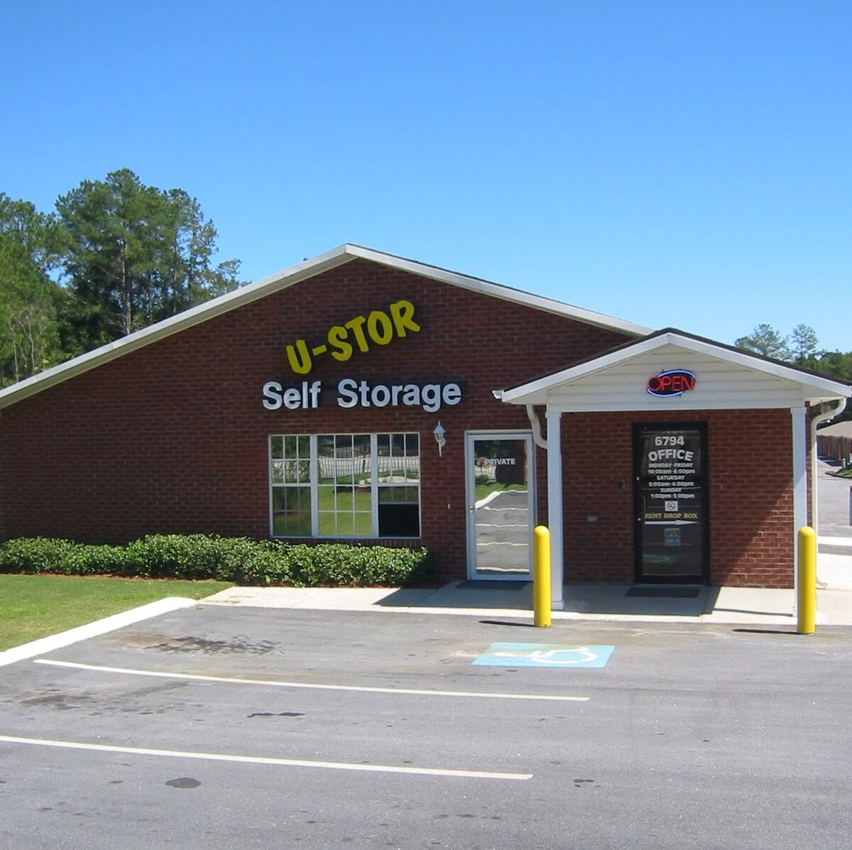 U-STOR Self Storage Logo