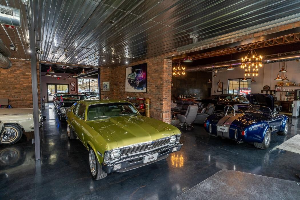 Images LaFontaine Classic Cars