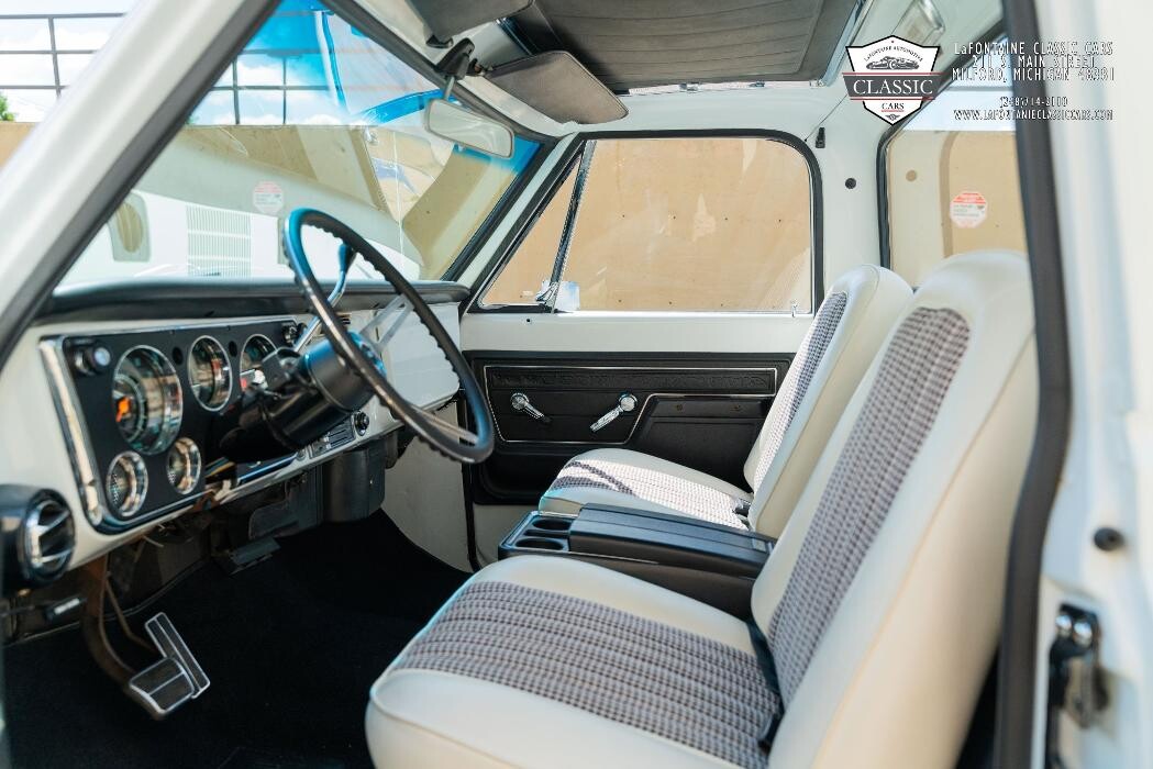 Images LaFontaine Classic Cars