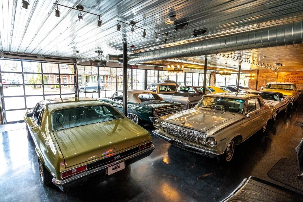 Images LaFontaine Classic Cars