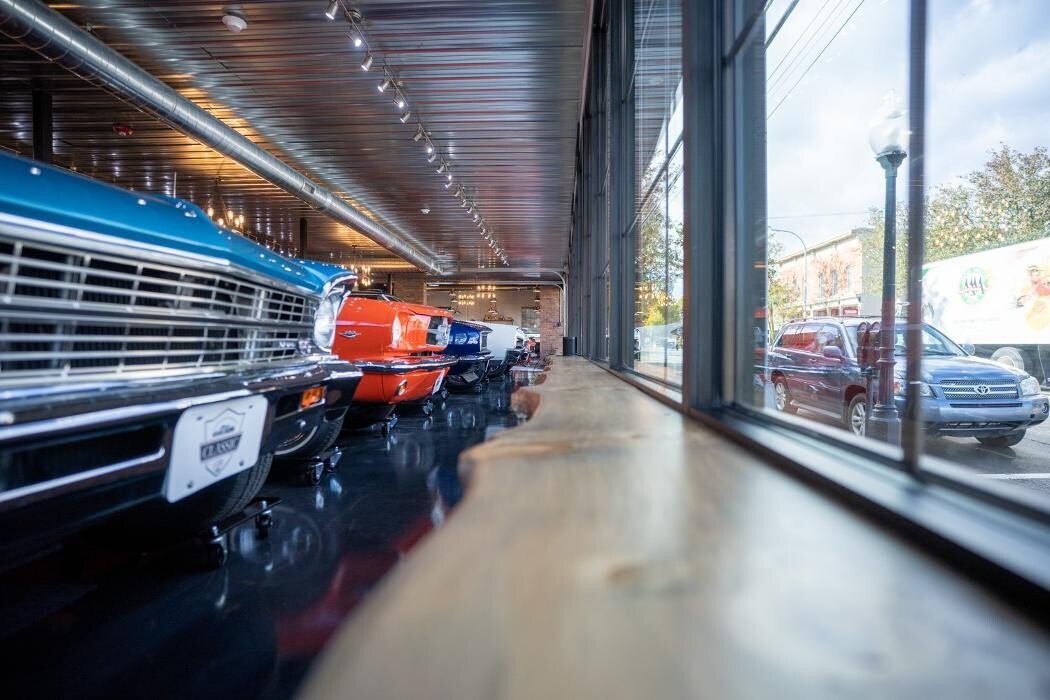 Images LaFontaine Classic Cars