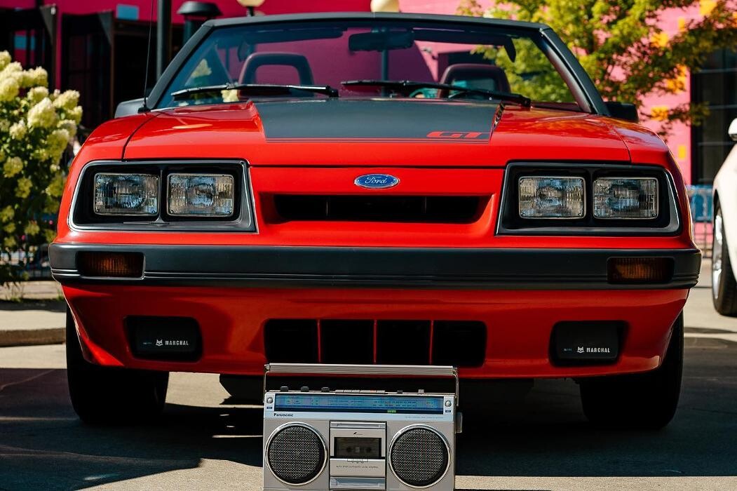 Images LaFontaine Classic Cars