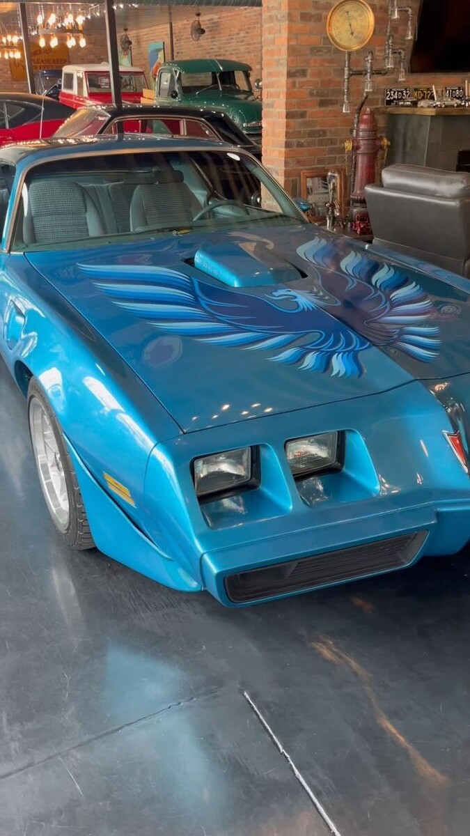 Images LaFontaine Classic Cars