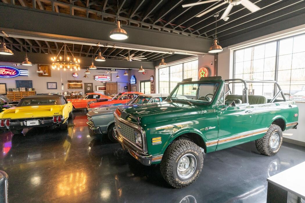 Images LaFontaine Classic Cars