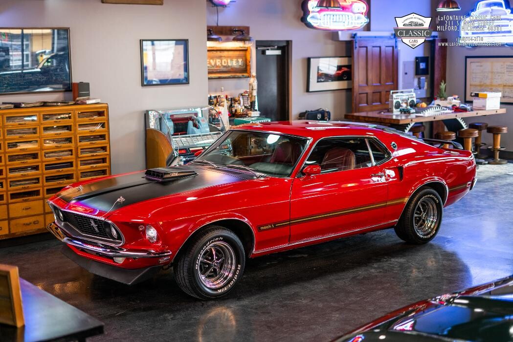 Images LaFontaine Classic Cars