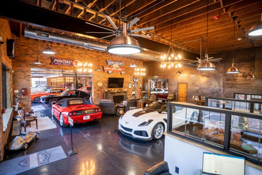 Images LaFontaine Classic Cars