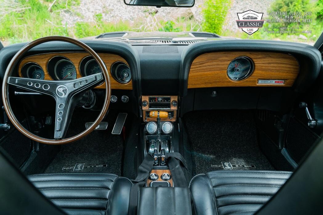 Images LaFontaine Classic Cars