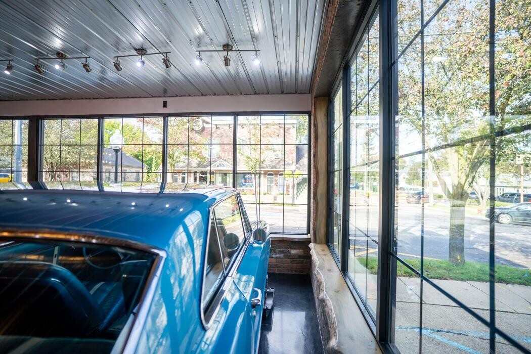 Images LaFontaine Classic Cars
