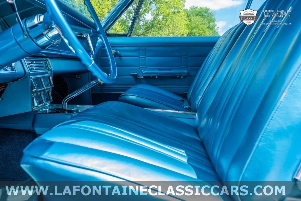 Images LaFontaine Classic Cars