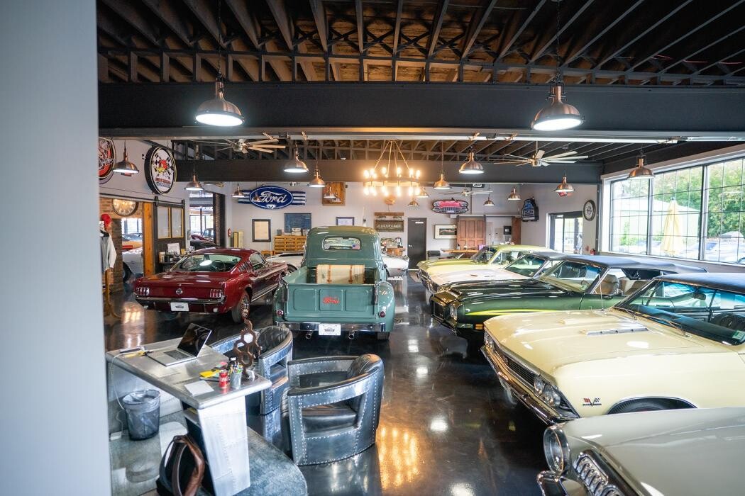 Images LaFontaine Classic Cars