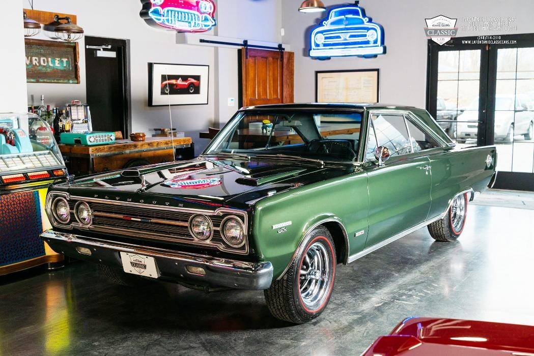 Images LaFontaine Classic Cars
