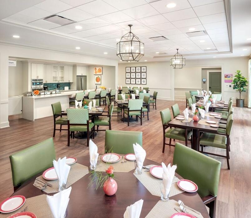 Images The Sheridan at River Forest