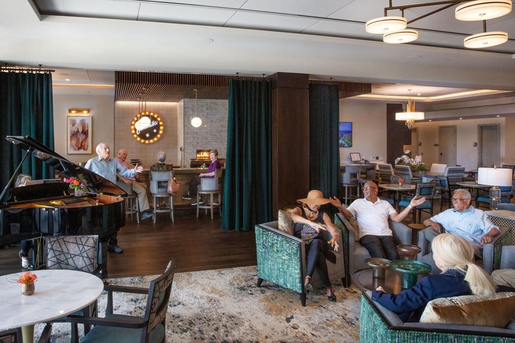 Images The Sheridan at Oak Brook