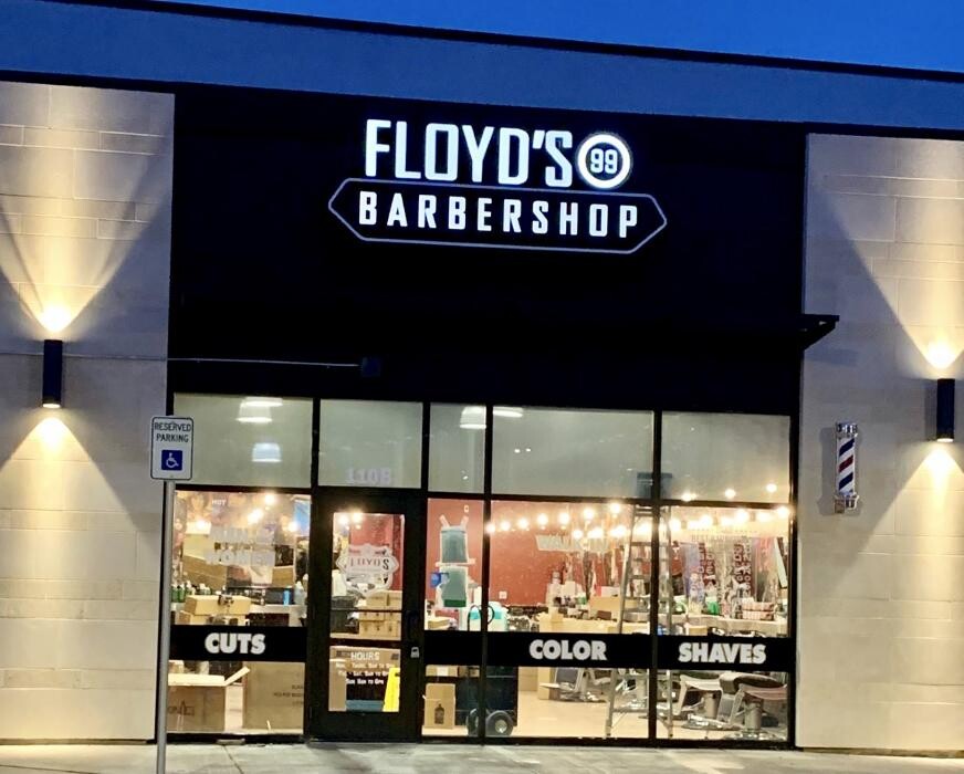 Images Floyd's 99 Barbershop