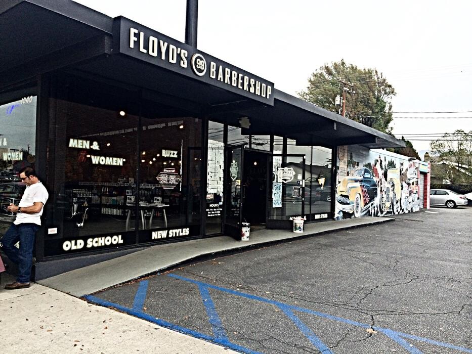 Images Floyd's 99 Barbershop