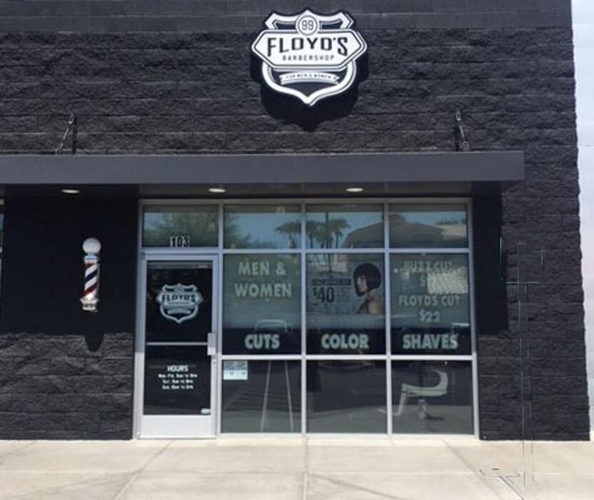 Images Floyd's 99 Barbershop