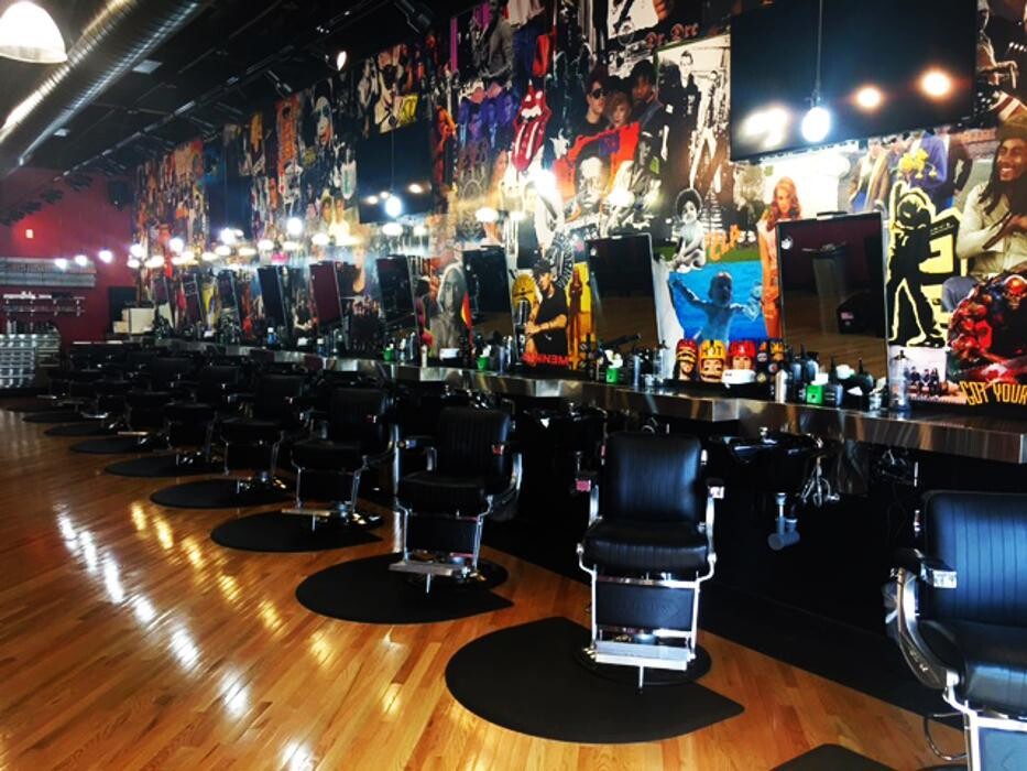 Images Floyd's 99 Barbershop