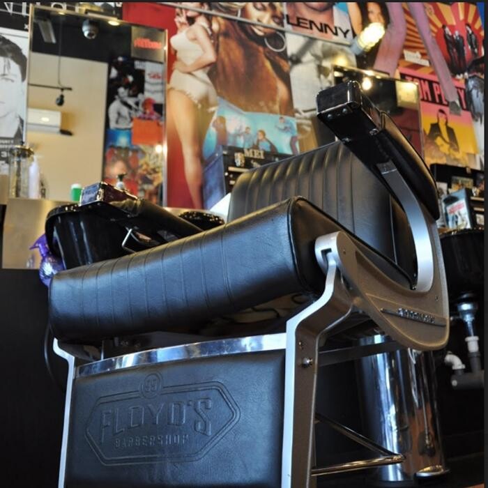 Images Floyd's 99 Barbershop