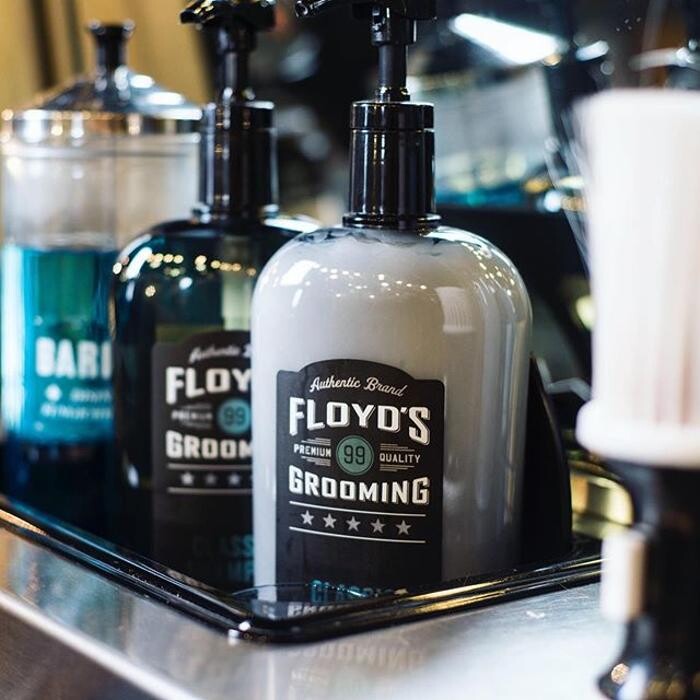 Images Floyd's 99 Barbershop
