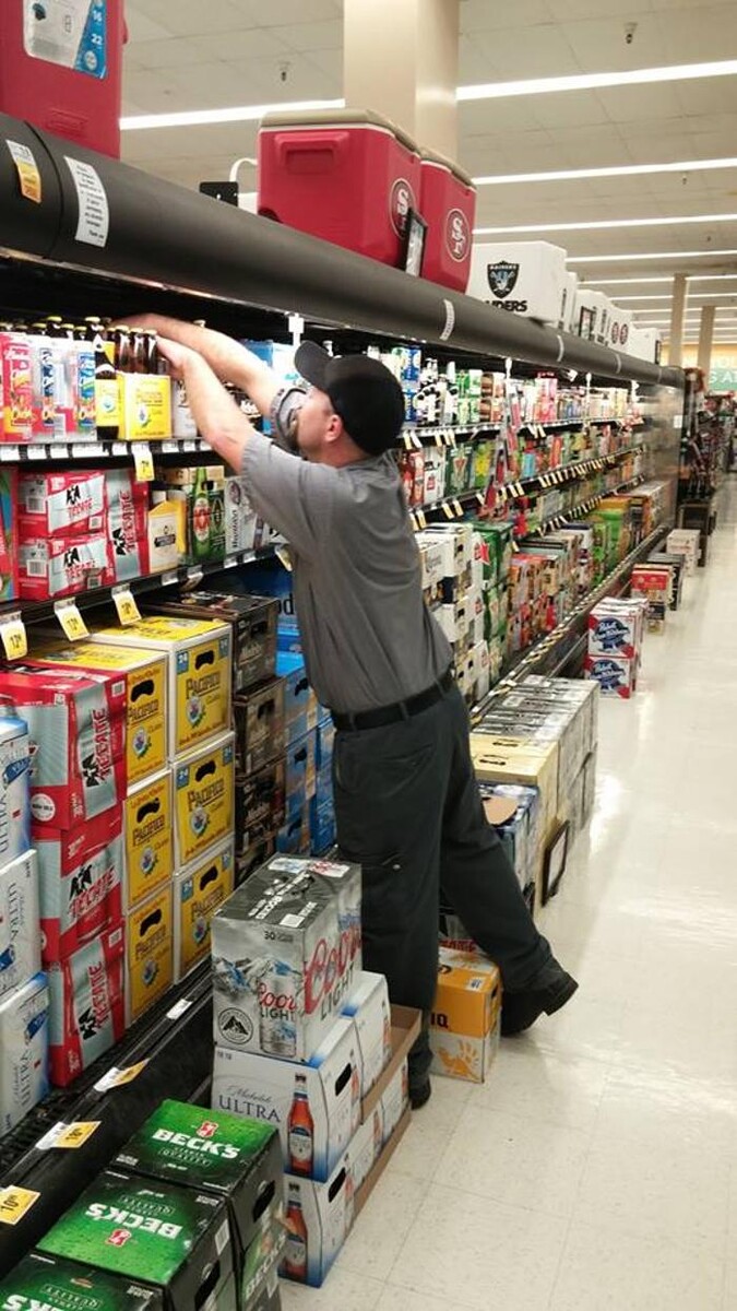 Images Columbia Distributing