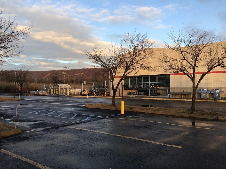 Images Tractor Supply Co.