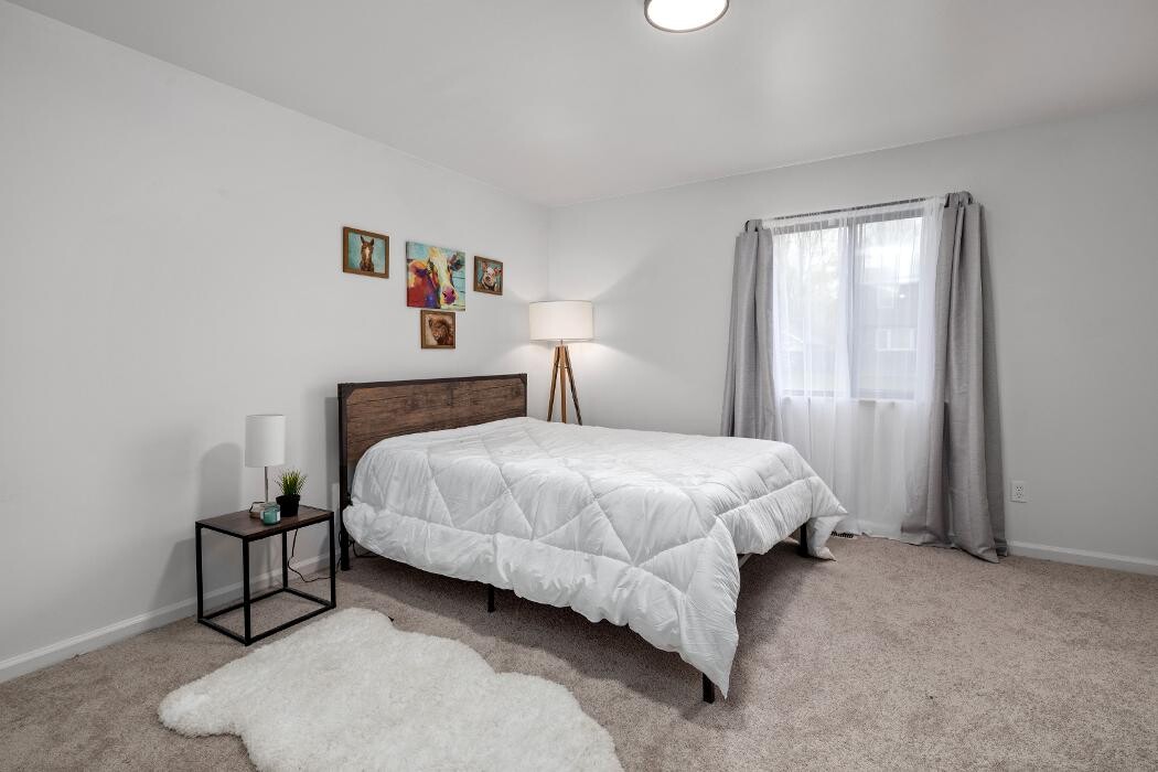Images Team Peterson-Jackson Real Estate Professionals