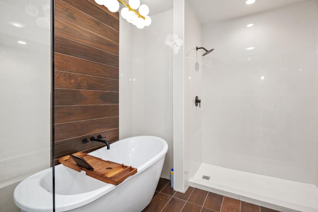 Images Team Peterson-Jackson Real Estate Professionals